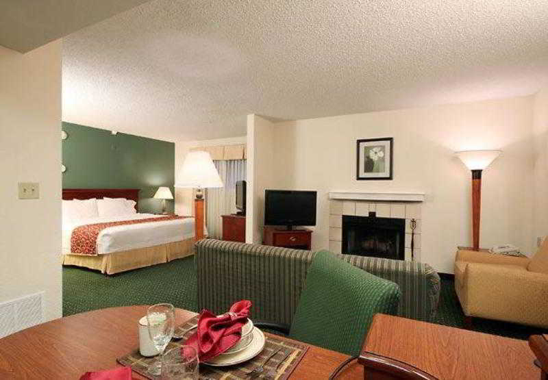 Sonesta Es Suites South Brunswick - Princeton Monmouth Junction Εξωτερικό φωτογραφία